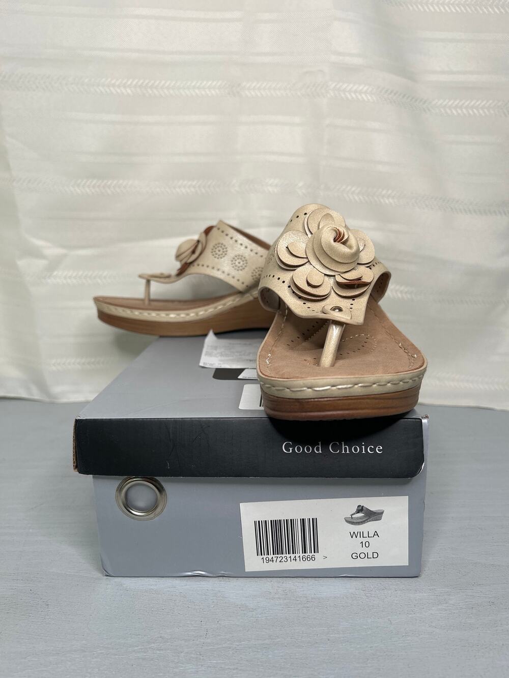 GC Shoes Willa Floral Wedge Sandals Gold Womens Size 10